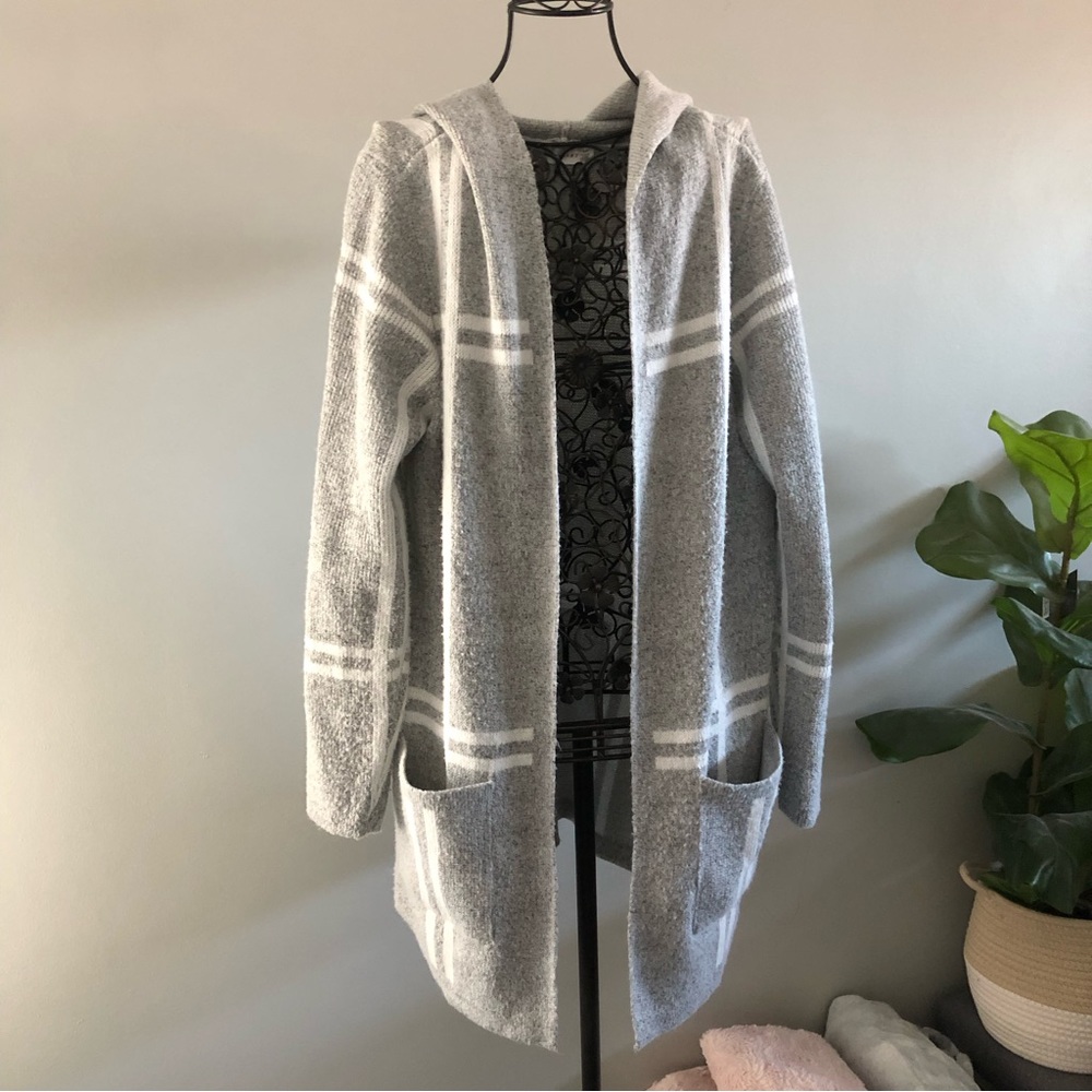 Plaid Grey and White Hooded Long Cardigan – Small